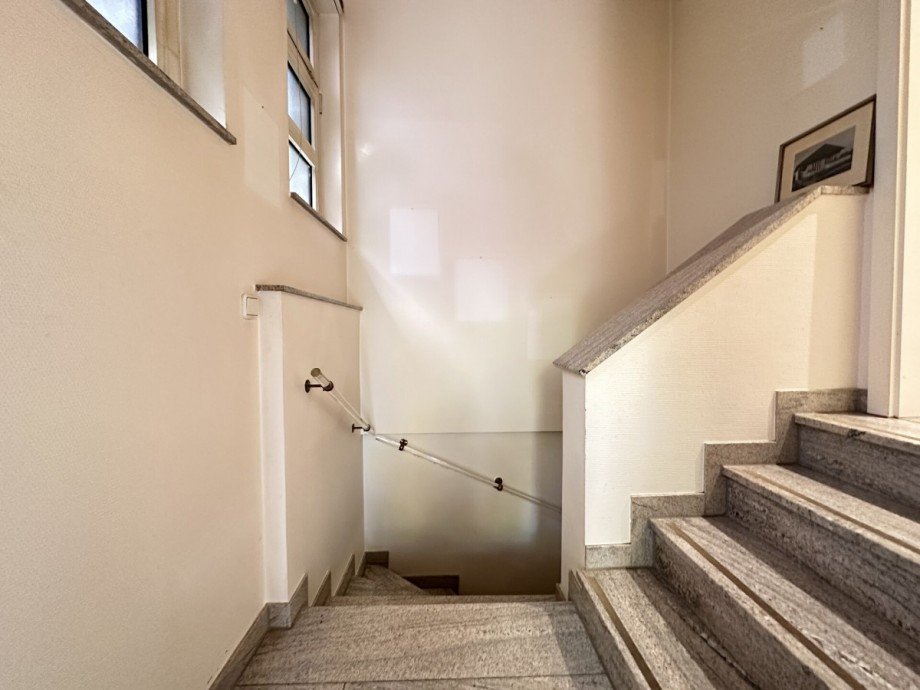 Eingang Keller Einfamilienhaus Frankfurt am Main / Sachsenhausen