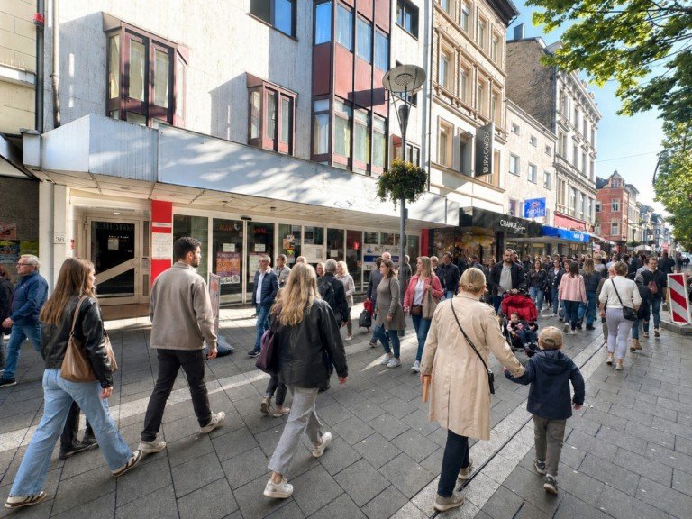 Au�enansicht Neuwied Ladenlokal Einzelhandelsfl�che in Bestlage: Maximale Sichtbarkeit im Herzen der Fu�g�ngerzone
