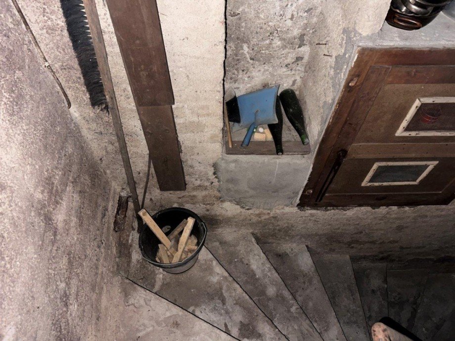 Hinterhaus Kellertreppe Einfamilienhaus Winningen